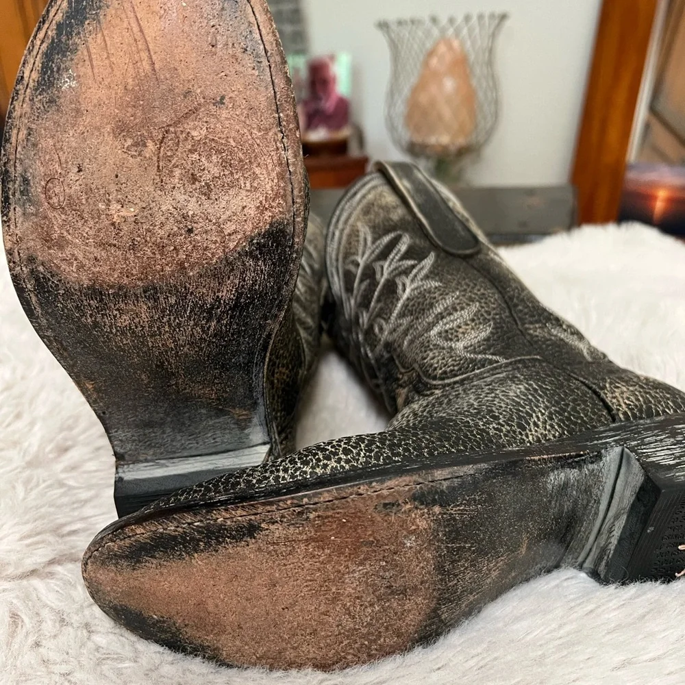 Handmade, Vintage Old Gringo Boots. Round toe size 6M. Black w cream Free People - Picture 9 of 13